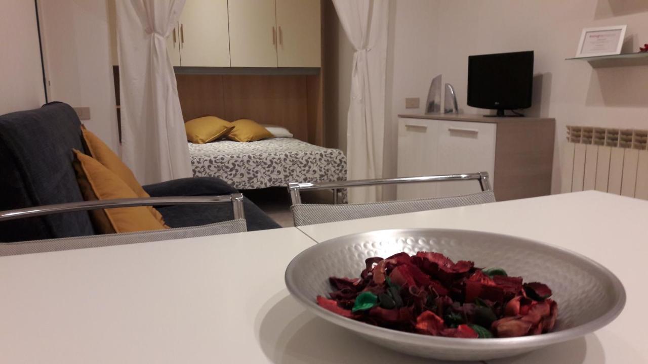 Bolognamania Apartments-Enjoy מראה חיצוני תמונה